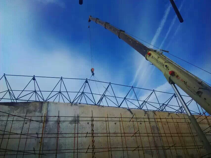 赤峰食堂网架结构工程